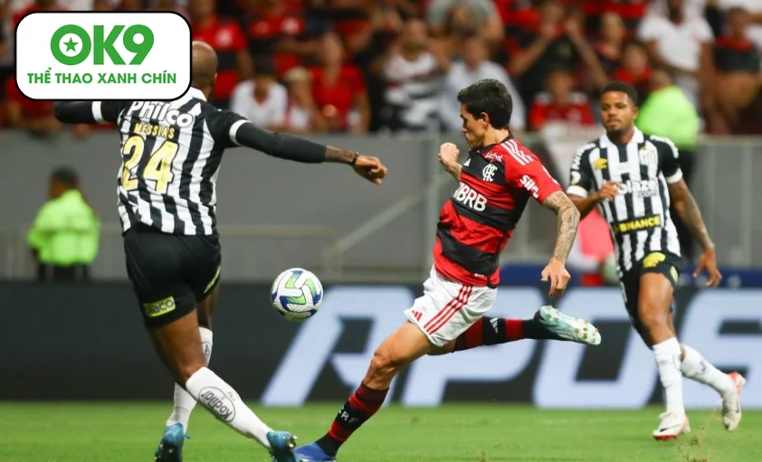 Flamengo RJ tận dụng lợi thế sân nhà Maracanã trước Santos trong Serie A.